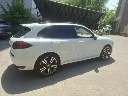 Porsche Cayenne 2012 года за 14 500 000 тг. в Алматы – фото 4