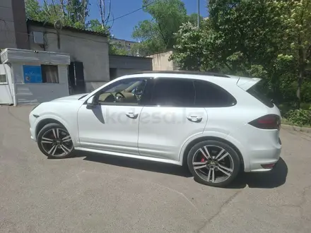 Porsche Cayenne 2012 года за 14 500 000 тг. в Алматы – фото 7