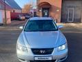 Hyundai Sonata 2005 годаfor3 700 000 тг. в Актобе – фото 2