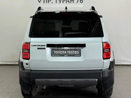 Toyota Land Cruiser Prado Luxe+ 2025 года за 46 490 000 тг. в Астана – фото 4