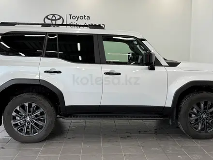 Toyota Land Cruiser Prado Luxe+ 2025 года за 46 490 000 тг. в Астана – фото 18