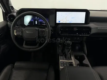 Toyota Land Cruiser Prado Luxe+ 2025 года за 46 490 000 тг. в Астана – фото 9