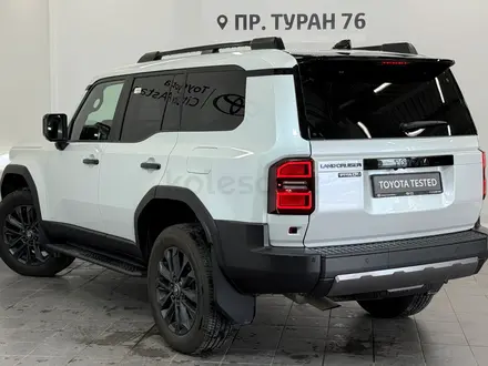 Toyota Land Cruiser Prado Luxe+ 2025 года за 46 490 000 тг. в Астана – фото 2
