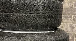 Диски на мерседес с резинами 225/55/16 за 220 000 тг. в Алматы – фото 2