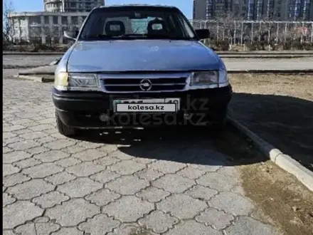 Opel Astra 1992 года за 550 000 тг. в Актау – фото 2