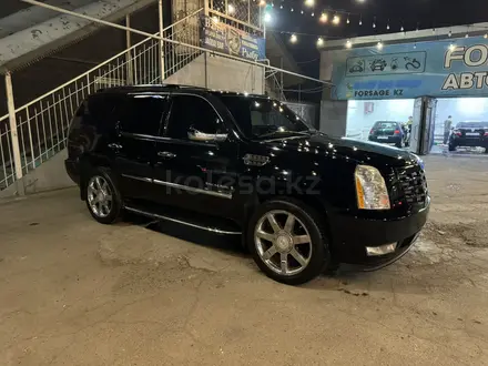 Cadillac Escalade 2007 года за 11 000 000 тг. в Алматы