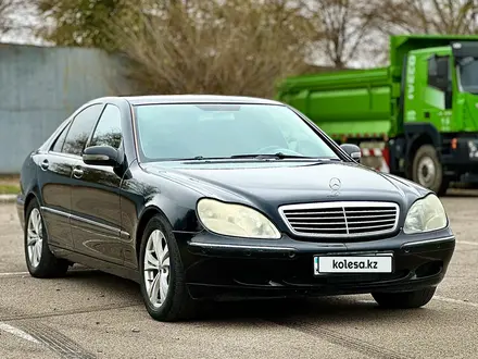 Mercedes-Benz S 320 2001 года за 4 390 000 тг. в Алматы – фото 3