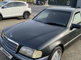 Mercedes-Benz C 220 1995 года за 1 900 000 тг. в Актобе – фото 4