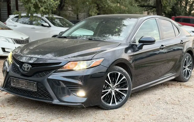 Toyota Camry 2019 года за 9 700 000 тг. в Алматы