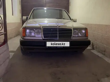 Mercedes-Benz E 230 1991 года за 2 500 000 тг. в Шымкент – фото 3