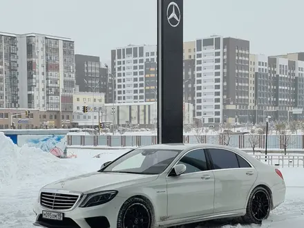Mercedes-Benz S 63 AMG 2015 года за 32 000 000 тг. в Астана
