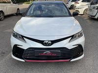 Toyota Camry 2021 года за 17 500 000 тг. в Астана