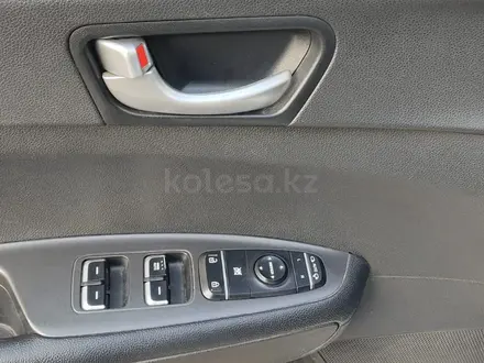 Kia K5 2018 года за 8 100 000 тг. в Алматы – фото 15