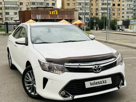 Toyota Camry 2017 года за 13 000 000 тг. в Алматы