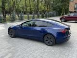 Tesla Model 3 2022 годаүшін18 290 000 тг. в Алматы – фото 3