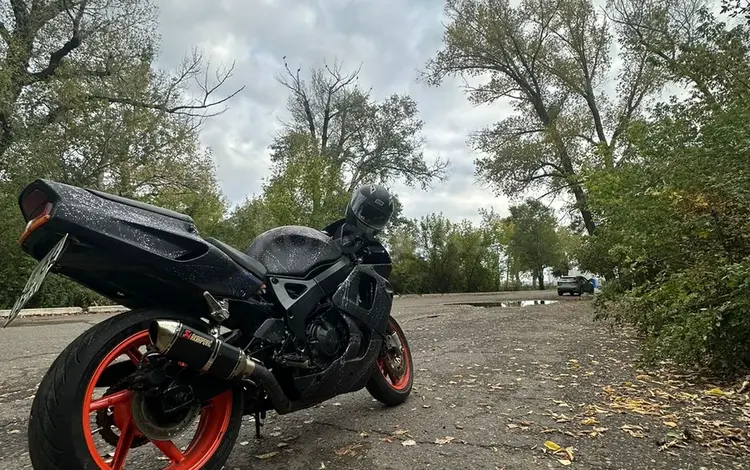 Honda  CBR 900RR Fireblade 1994 года за 1 000 000 тг. в Семей