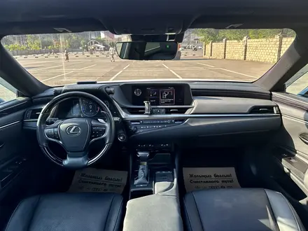 Lexus ES 350 2019 года за 25 900 000 тг. в Алматы – фото 6