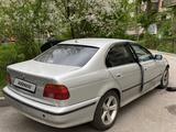 BMW 523 1996 года за 1 920 000 тг. в Алматы – фото 4