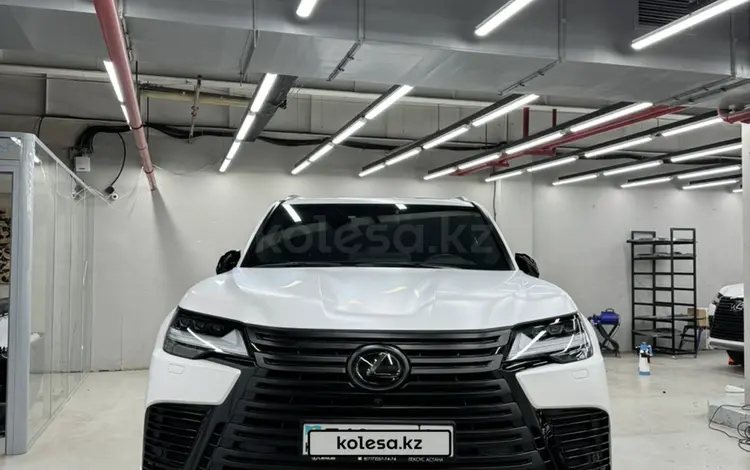 Lexus LX 600 2022 года за 72 000 000 тг. в Астана