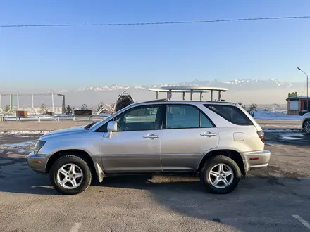 Lexus RX 300 1999 года за 3 800 000 тг. в Алматы – фото 2