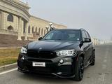 BMW X5 2017 года за 20 000 000 тг. в Атырау – фото 2