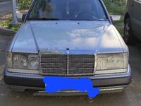 Mercedes-Benz E 230 1992 года за 1 300 000 тг. в Караганда