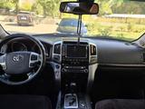 Toyota Land Cruiser 2013 года за 22 000 000 тг. в Семей – фото 5