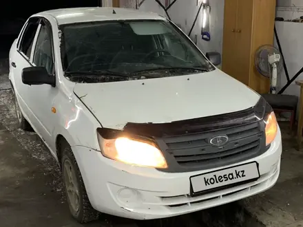 ВАЗ (Lada) Granta 2190 2013 года за 1 800 000 тг. в Усть-Каменогорск – фото 3