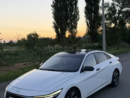 Hyundai Elantra 2024 года за 8 700 000 тг. в Алматы – фото 15