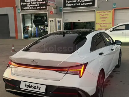 Hyundai Elantra 2024 года за 8 700 000 тг. в Алматы – фото 3