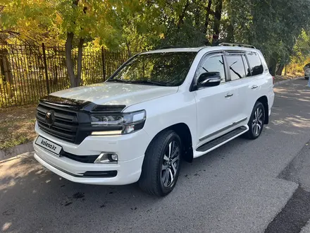 Toyota Land Cruiser 2018 года за 36 350 000 тг. в Алматы – фото 28