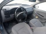 Kia Rio 2001 года за 2 000 000 тг. в Актау – фото 4