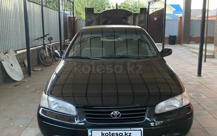 Toyota Camry 1997 годаүшін2 900 000 тг. в Актобе