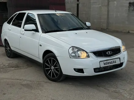 ВАЗ (Lada) Priora 2172 2014 года за 3 000 000 тг. в Уральск – фото 2