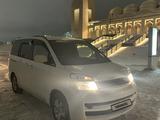 Toyota Voxy 2005 годаүшін3 800 000 тг. в Астана – фото 5