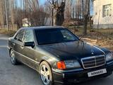 Mercedes-Benz C 220 1994 года за 1 400 000 тг. в Шымкент