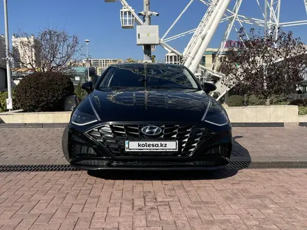 Hyundai Sonata 2020 года за 11 500 000 тг. в Алматы – фото 35