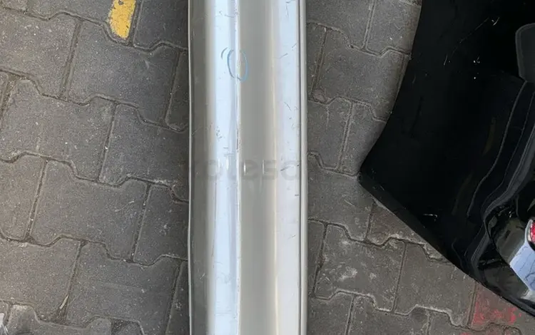 Задний бампер за 30 000 тг. в Алматы