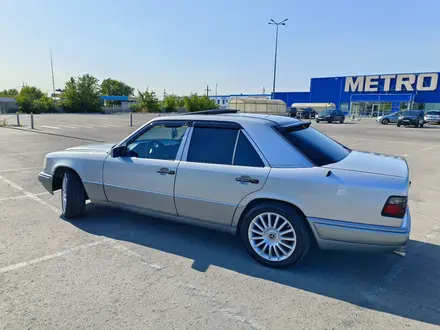 Mercedes-Benz E 220 1994 года за 7 000 000 тг. в Павлодар – фото 14