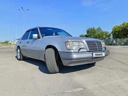 Mercedes-Benz E 220 1994 года за 7 000 000 тг. в Павлодар – фото 5