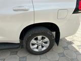 Toyota Land Cruiser Prado 2022 года за 26 000 000 тг. в Атырау – фото 4