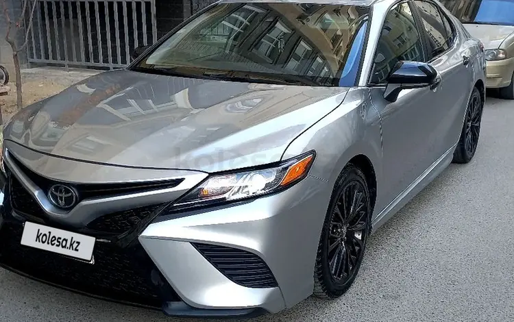Toyota Camry 2019 года за 8 600 000 тг. в Актау