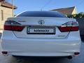 Toyota Camry 2018 года за 11 700 000 тг. в Уральск – фото 16