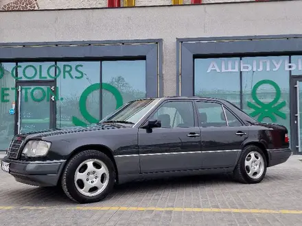 Mercedes-Benz E 280 1994 года за 4 900 000 тг. в Шымкент