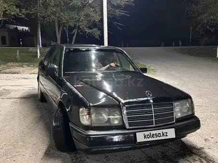 Mercedes-Benz E 200 1991 года за 1 100 000 тг. в Шымкент – фото 5