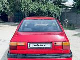 Volkswagen Vento 1993 года за 1 000 000 тг. в Тараз – фото 2
