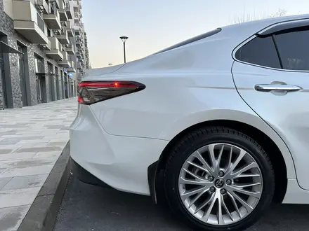 Toyota Camry 2019 года за 14 900 000 тг. в Алматы – фото 10