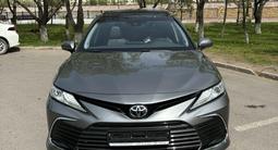 Toyota Camry 2022 года за 18 500 000 тг. в Астана