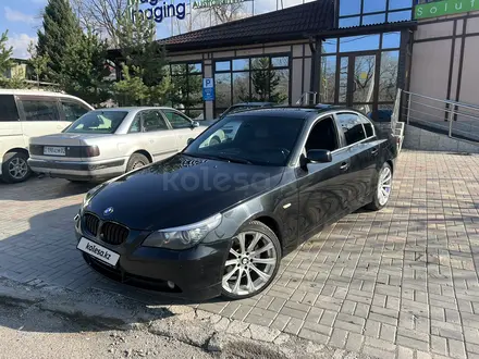 BMW 525 2004 года за 5 600 000 тг. в Алматы – фото 2