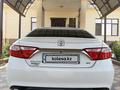 Toyota Camry 2016 годаүшін9 000 000 тг. в Шымкент – фото 2